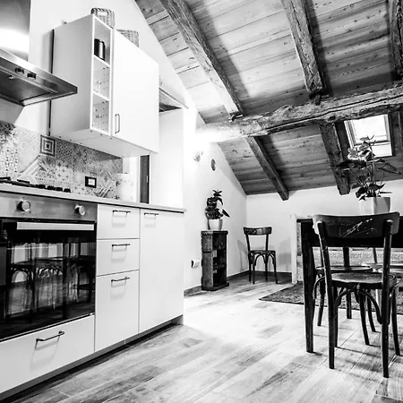 Achillea Apartament *